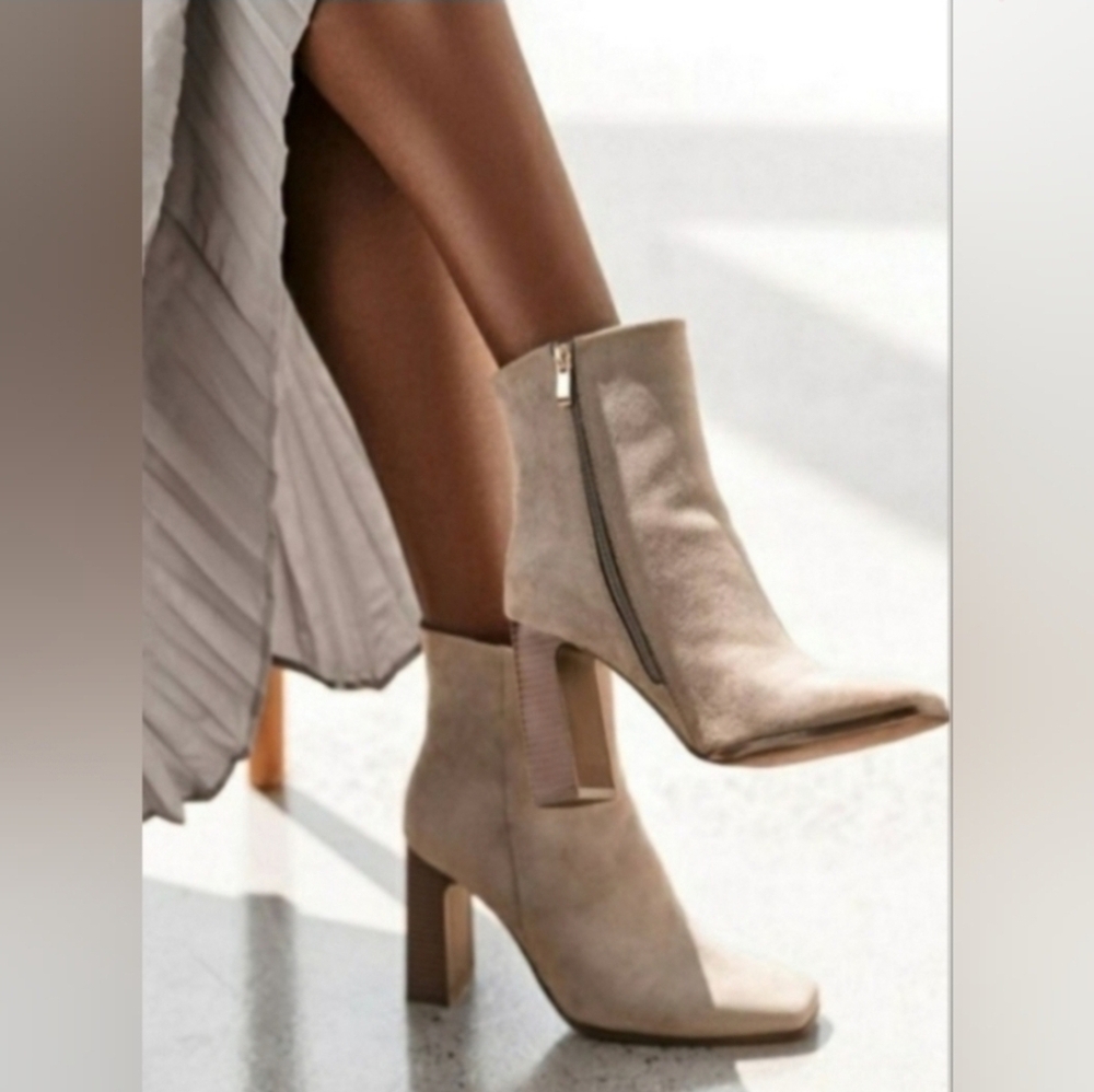 Amber Blocked Heel Booties Size 8.5 MSRP $63